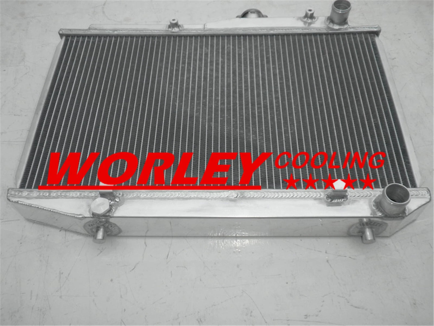 44mm Aluminum Radiator for Toyota Sprinter AE86 (1983-1987)