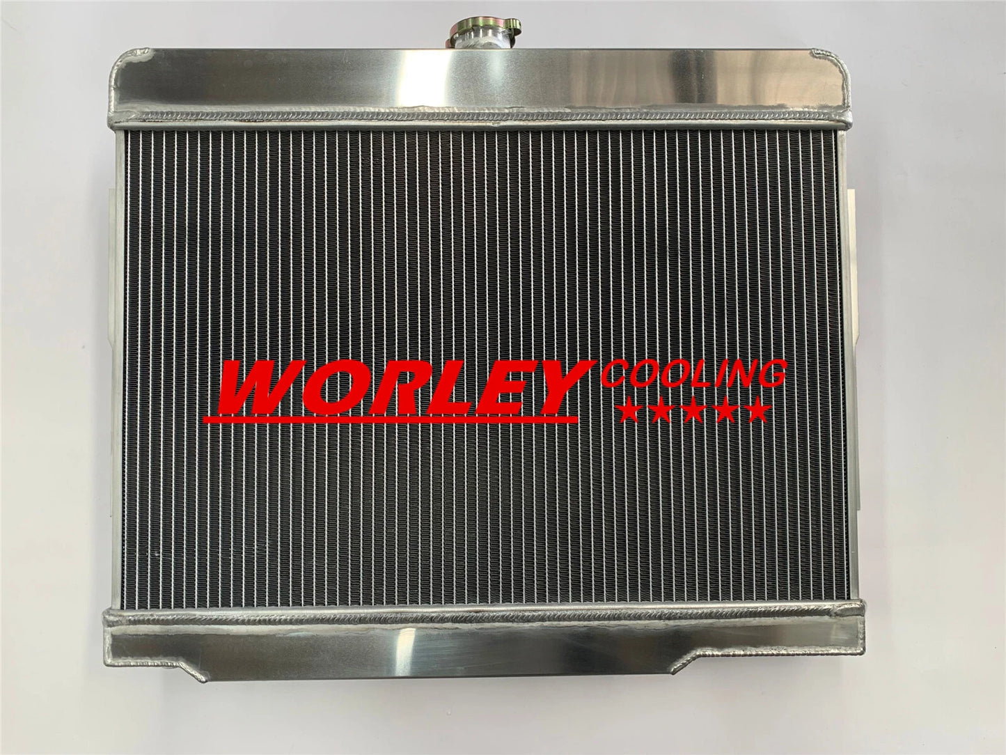 44mm Aluminum Radiator for Jeep CJ7 3.8L 4.2L 5.0L (1976-1986)