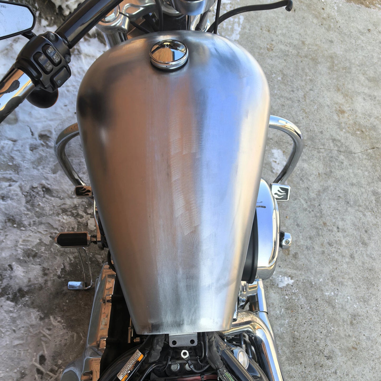 20L Fuel Tank with Cap for Harley Softail (2013-2017)