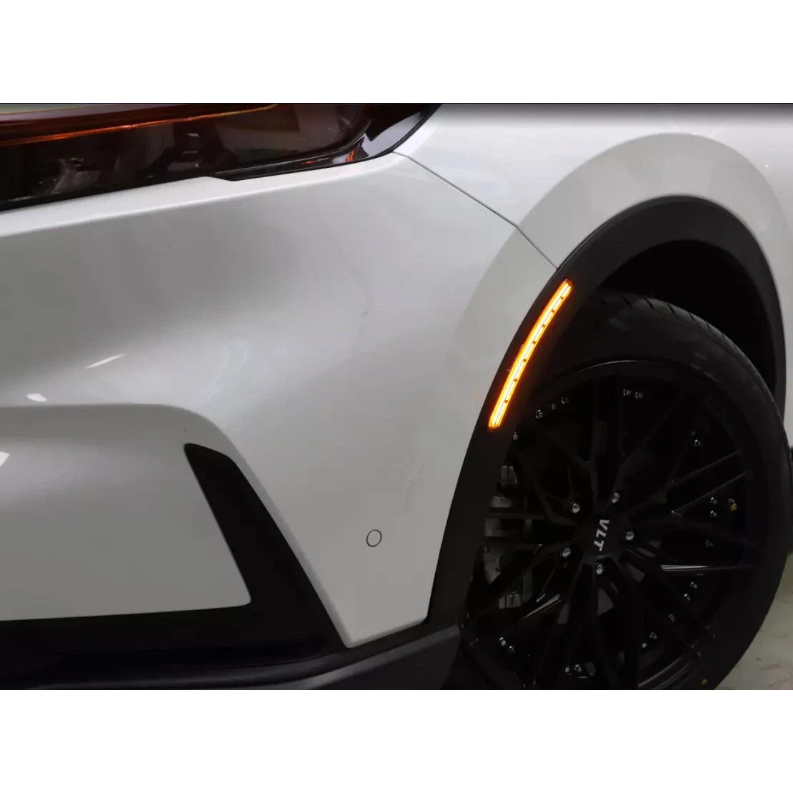 Dynamic Daytime Running Wheel Side Marker Light for Honda CRV (2023-2024)