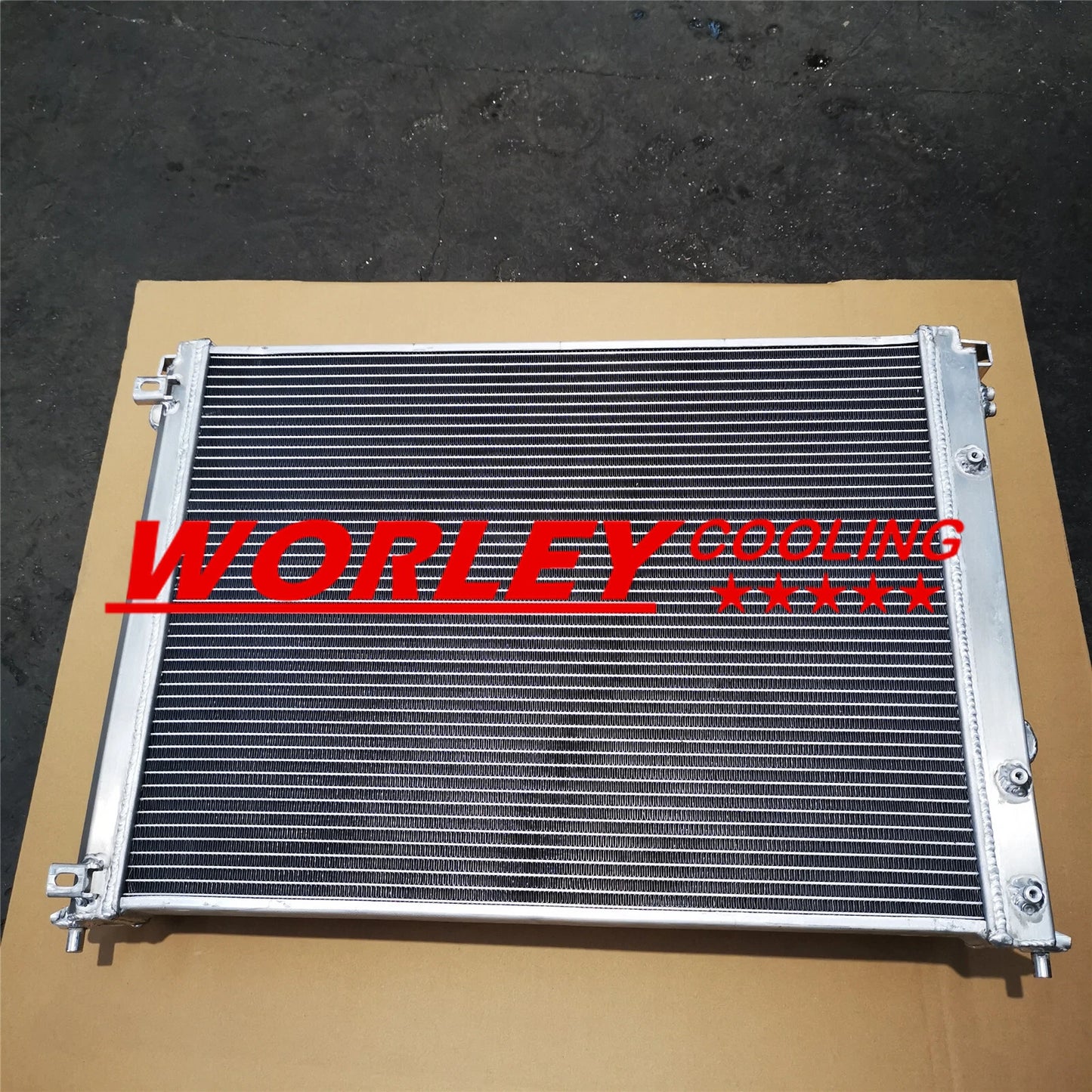 Aluminum Radiator for 2011-2015 Dodge Challenger SRT-8 6.4L V8 (2011-2015)