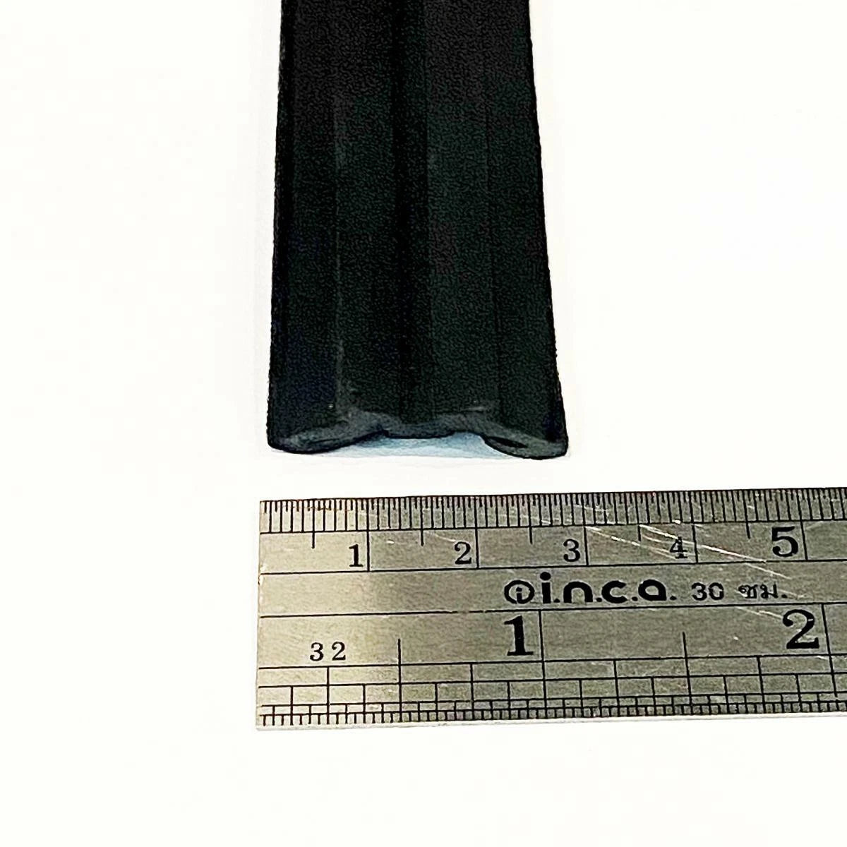 Glass Run Door Channel Felt 2PC Fits Toyota Hilux MK4 SR5 LN50 LN56 Pickup D06