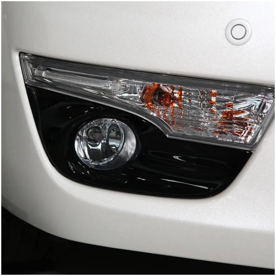 Right Front Bumper Fog Light Bezel Cover Black for Nissan Altima (2008-2012)