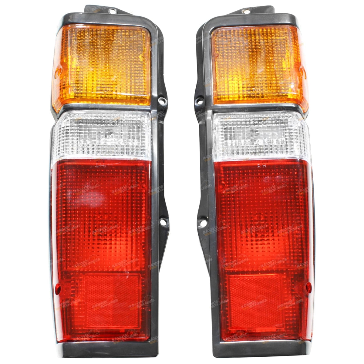 Tail Lights 2 x LH+RH for Toyota Hiace (1983–1989)