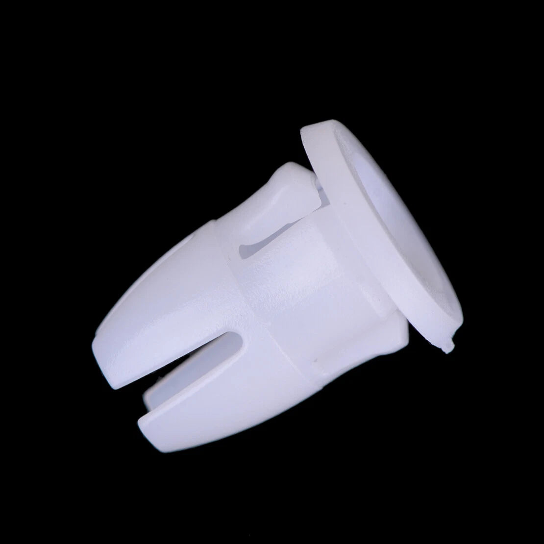 50 x Grommet Clips Body Side Moulding Retainers for Mercedes Benz