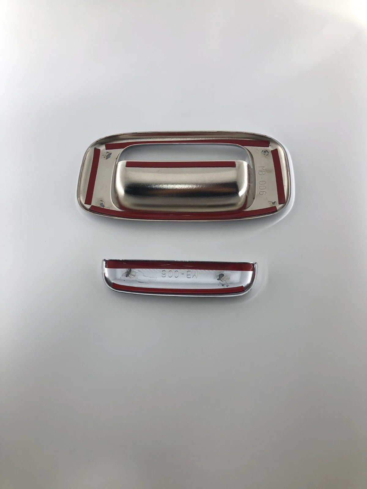 Tailgate Rear Chrome Door Handle Bowl Cover Trim for Chevrolet Silverado (2000-2006)