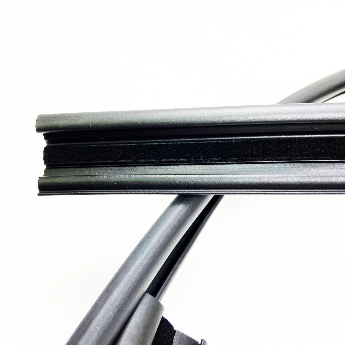 Glass Run Door Channel LH Rear Fits Toyota Corolla Altis ZZE122 4D 2001-07 D12