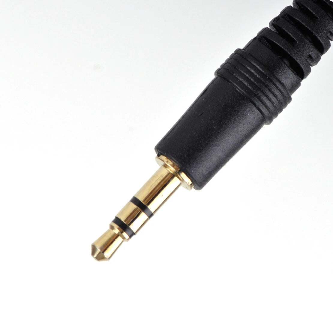 3.5mm Aux Input Adapter Audio Cable for Renault Clio (2001-2012)