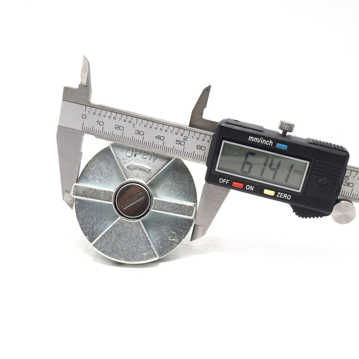 Fuel Tank Cap & Key Set for Toyota Crown Majesta LS130 1991-1995