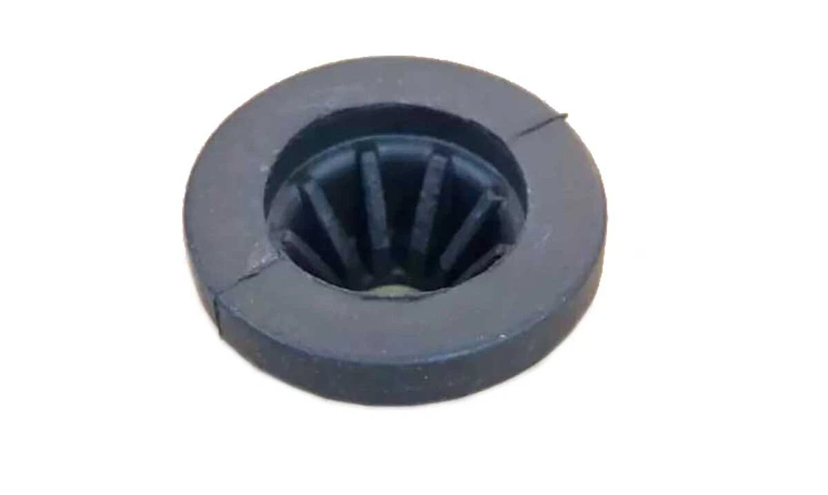 2 x Air Cleaner Rubber Mounts for Nissan Navara D40 (2005-2013)