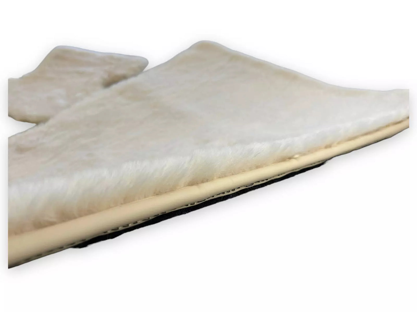 White Sheepskin Floor Mats for Rolls Royce Ghost (2010-2019)