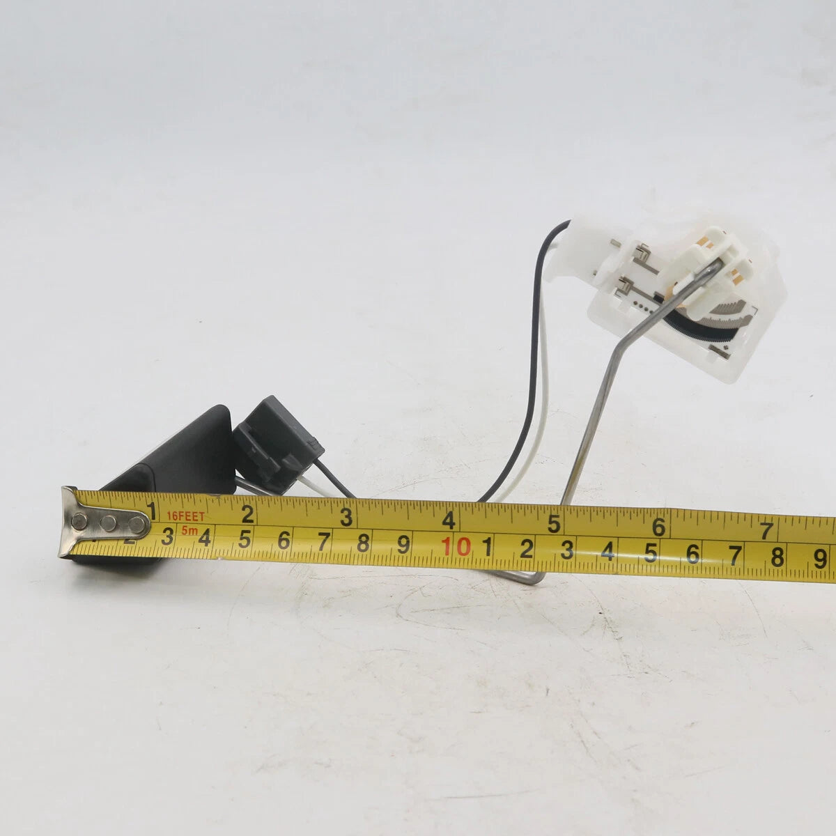 Fuel Tank Gauge Sending Unit for Toyota HiluxMK6 SR5 4WD 2004-2011
