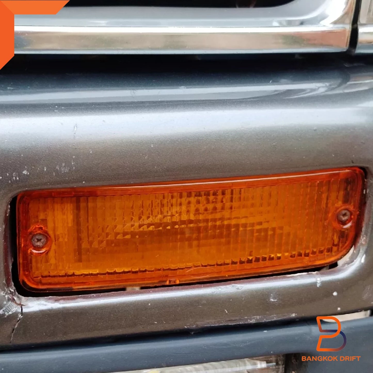 Amber Lens Bumper Side Turn Signal Lamp Light for Toyota Hilux (1988-1997)