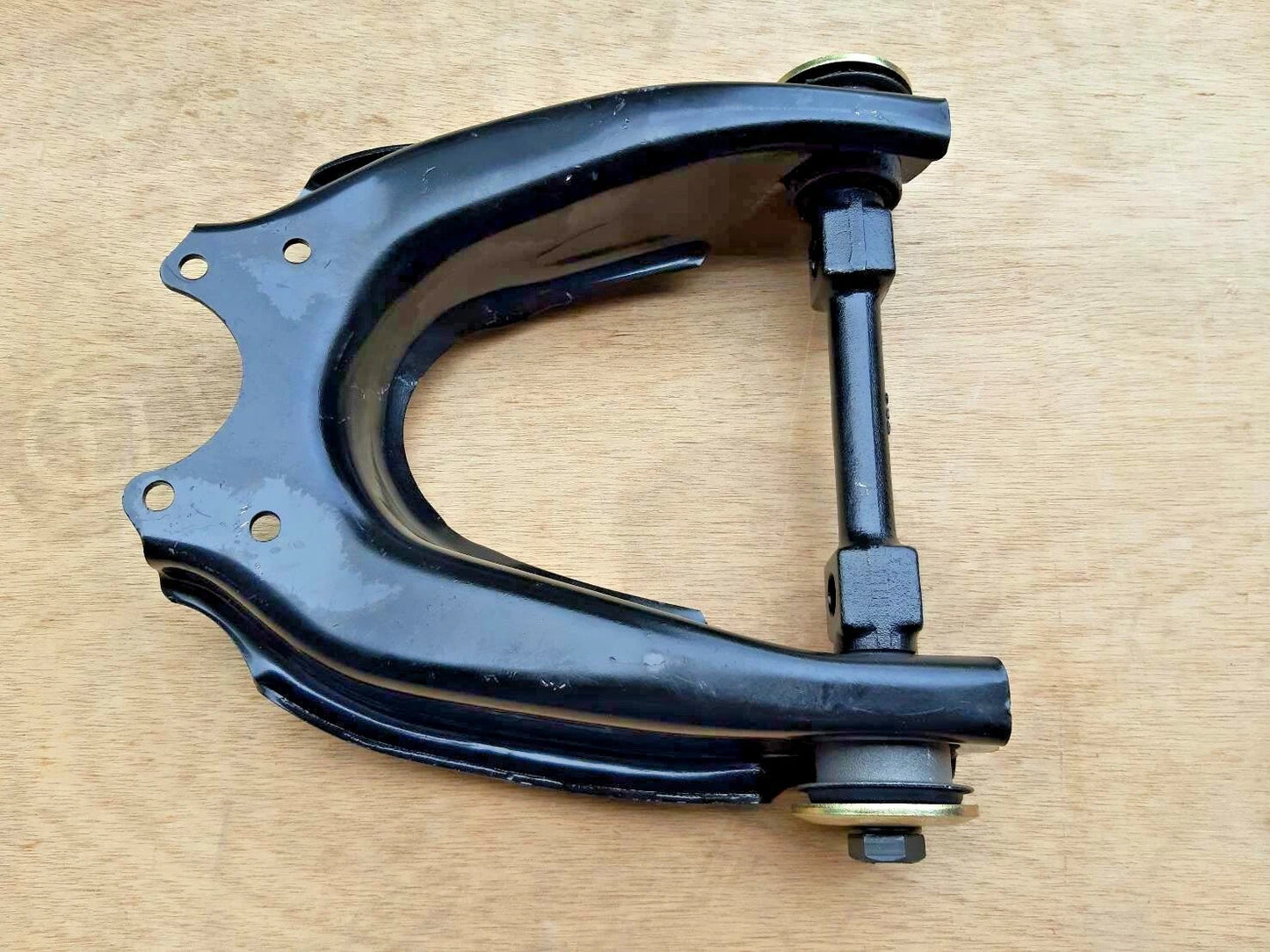 Upper Control Arm for Toyota Hilux RN85 RN90 (1988-1997)