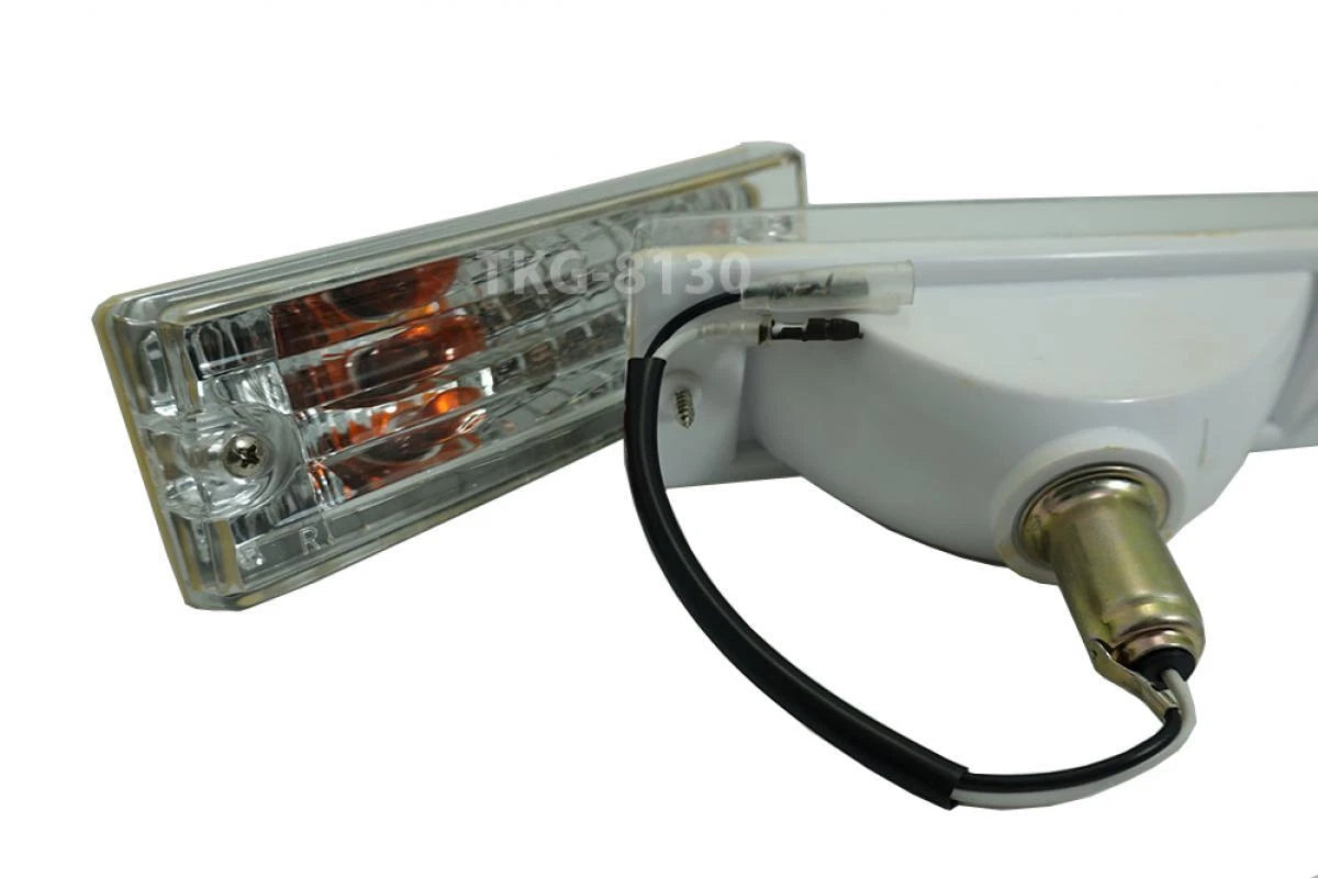 Bumper Light Lamp for Isuzu TFR Rodeo Amigo (1997-2001)