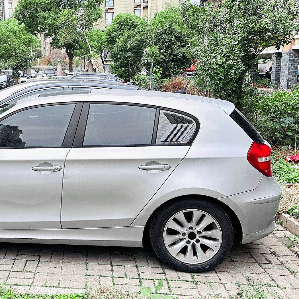 Carbon Look Rear Window Scoop Shutter Vent Covers for BMW 1Series (2005–2011)