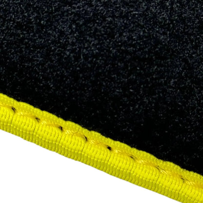 Black Floor Mats for BMW X5 E70 SUV (2007-2013) with Carbon Fiber Design