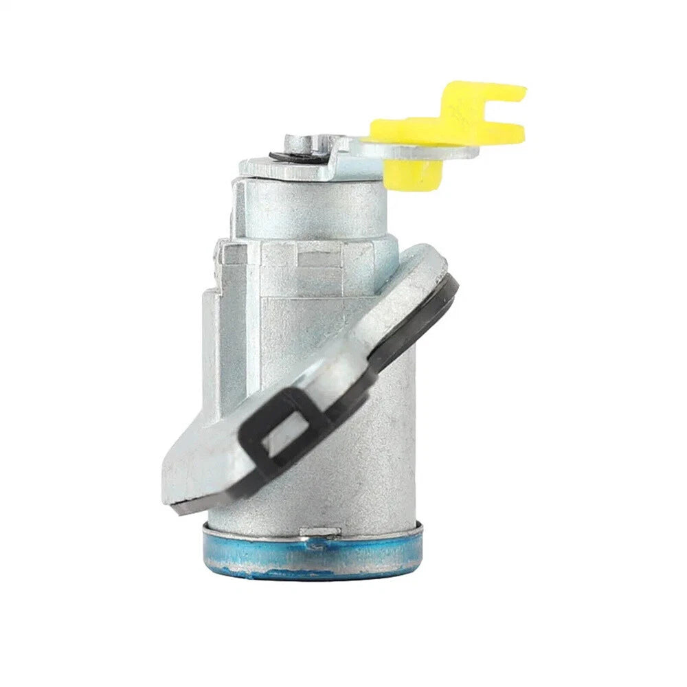 Rear Boot Lock Cylinder with Key for Toyota Corolla Matrix (2003-2008)