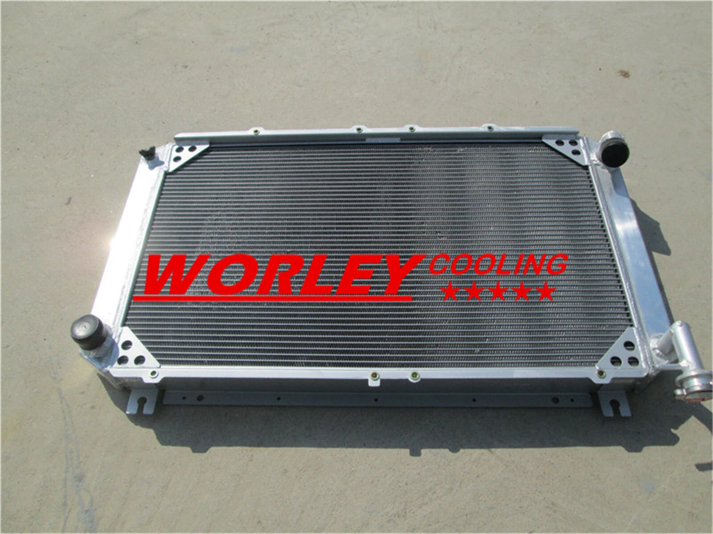 Radiator & 14" Fan for Nissan Patrol GQ Y60 (1997-2000)