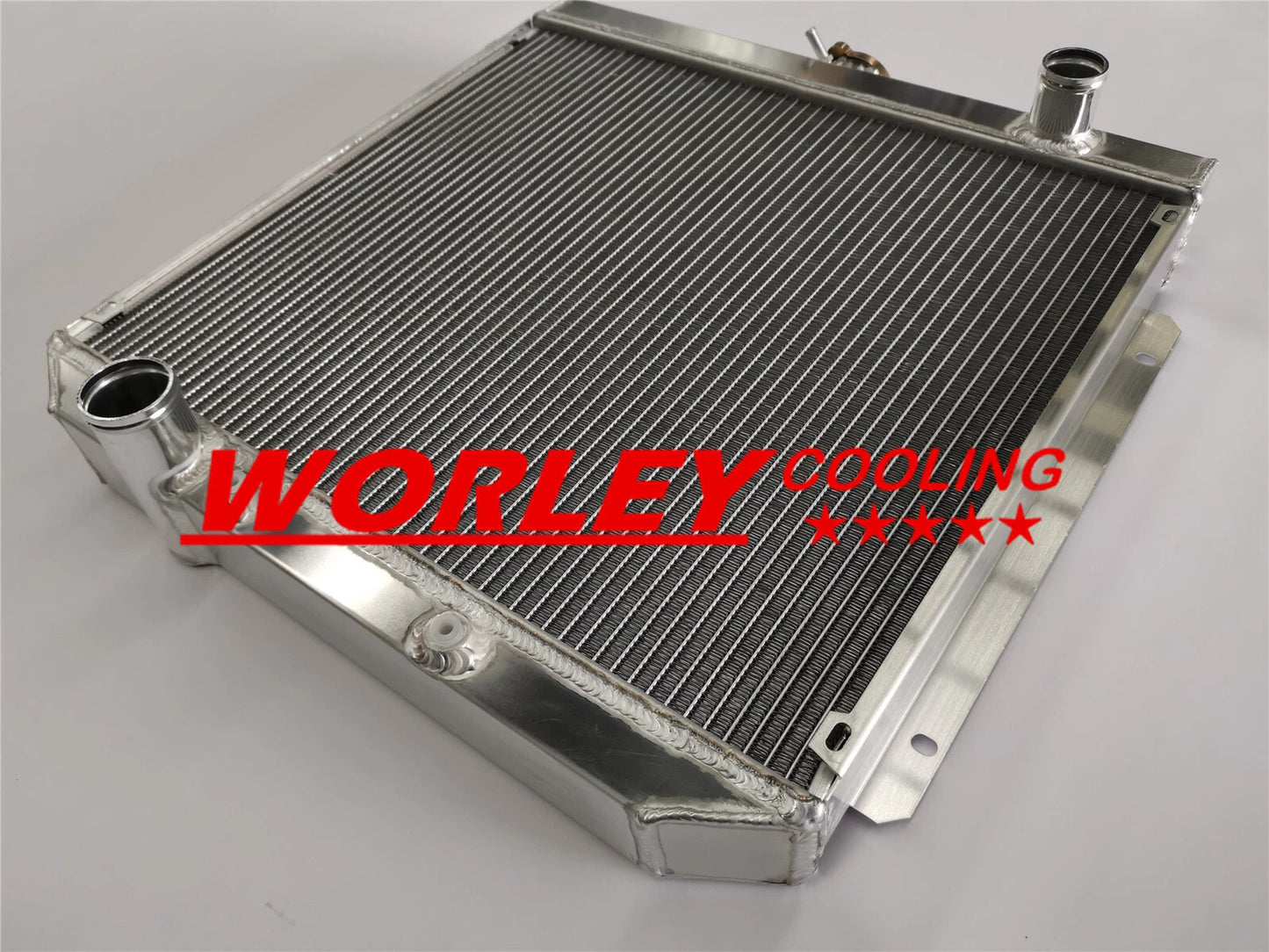 3 Core Aluminum Radiator for Ford XY XW 302 GS GT 351 Cleveland (1970-1972)