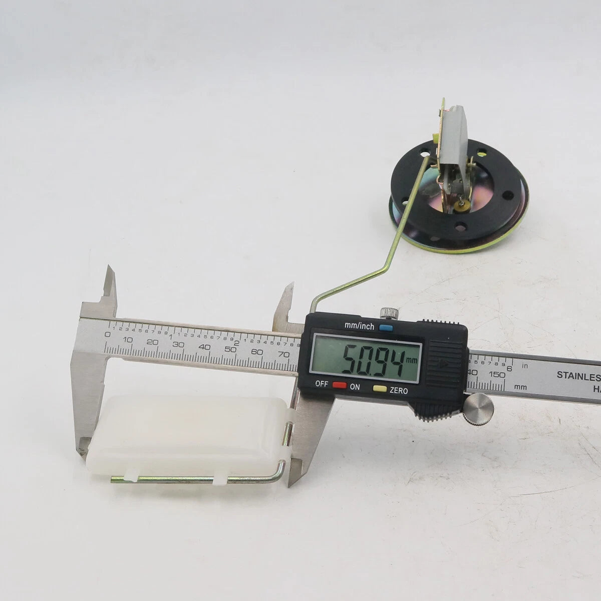 Fuel Sender Gauge for Toyota Hilux 1979-1983
