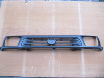 GRAY GRILL for TOYOTA HILUX 2WD (1998-2001) with CLIPS