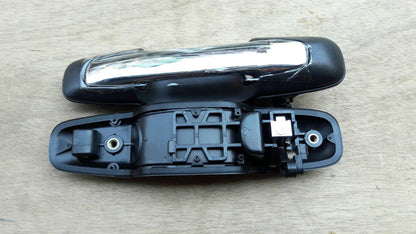 Front Door Handle Chrome for Chevy Tracker, Suzuki Grand Vitara (1999-2003)