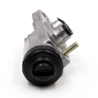 Front Lower LH Brake Cylinder for Nissan 520/521/620/720 1969-1986