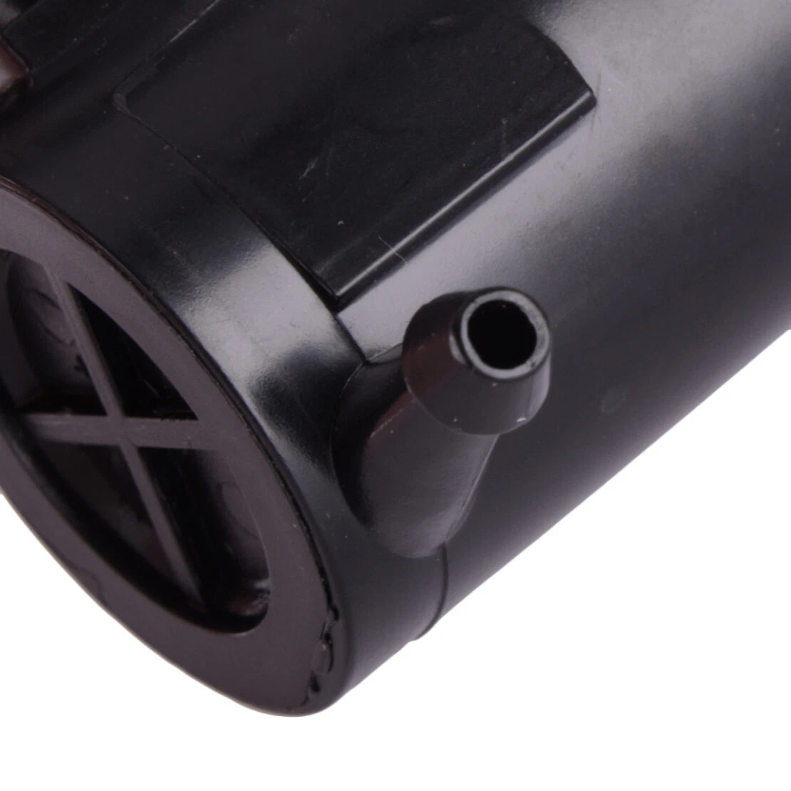 Windshield Washer Pump w/ Grommet for Ford Focus, Excursion, Explorer, F-150