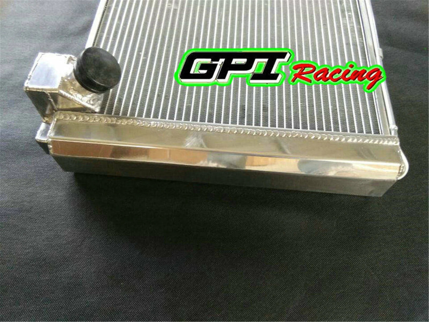 62MM 3 Row Aluminum Radiator for Chevy Corvette (1961-1962)