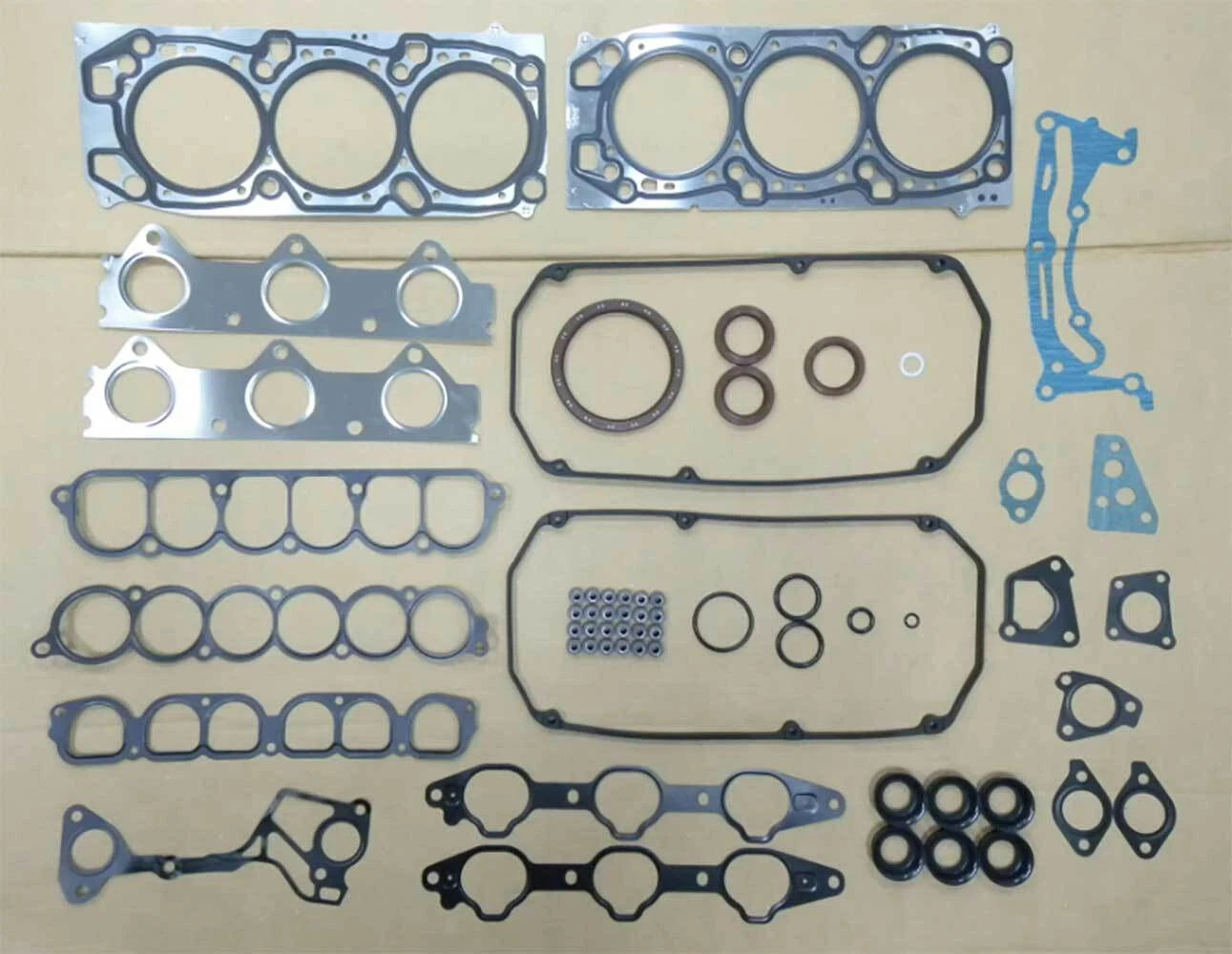VRS Cylinder Head Gasket Set for Mitsubishi Pajero NP V77W 3.8L V6 (2003-2006)