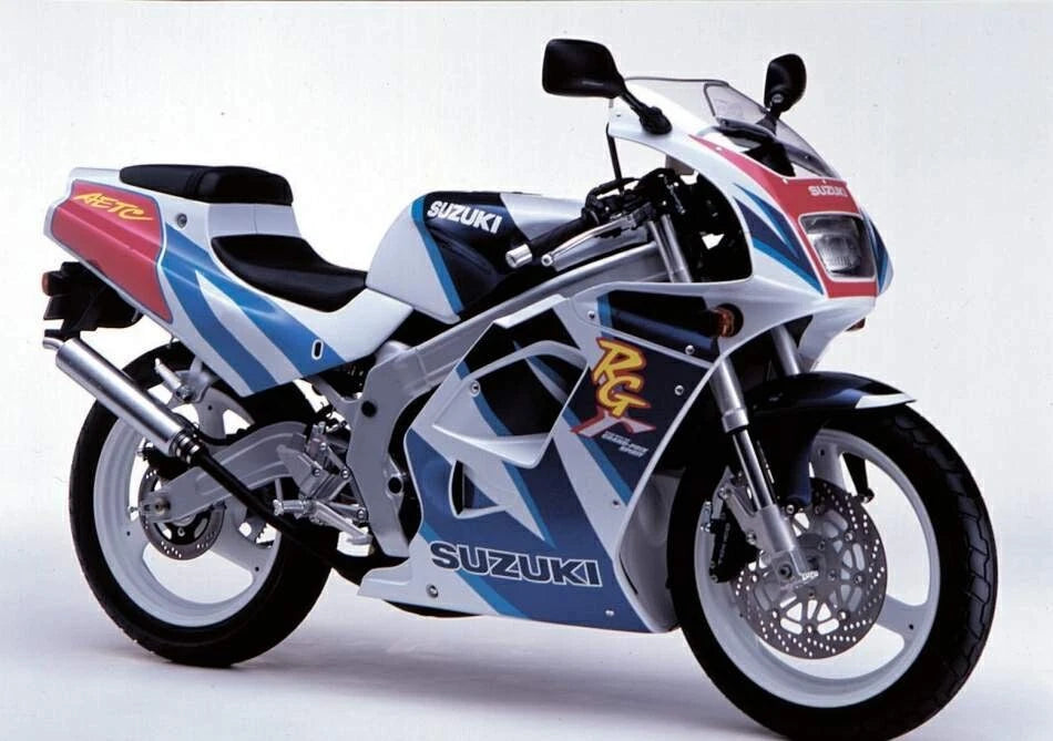 Edelstahl Verkleidung & Frontscheibe for Suzuki RG125F Gamma (1992–1996)