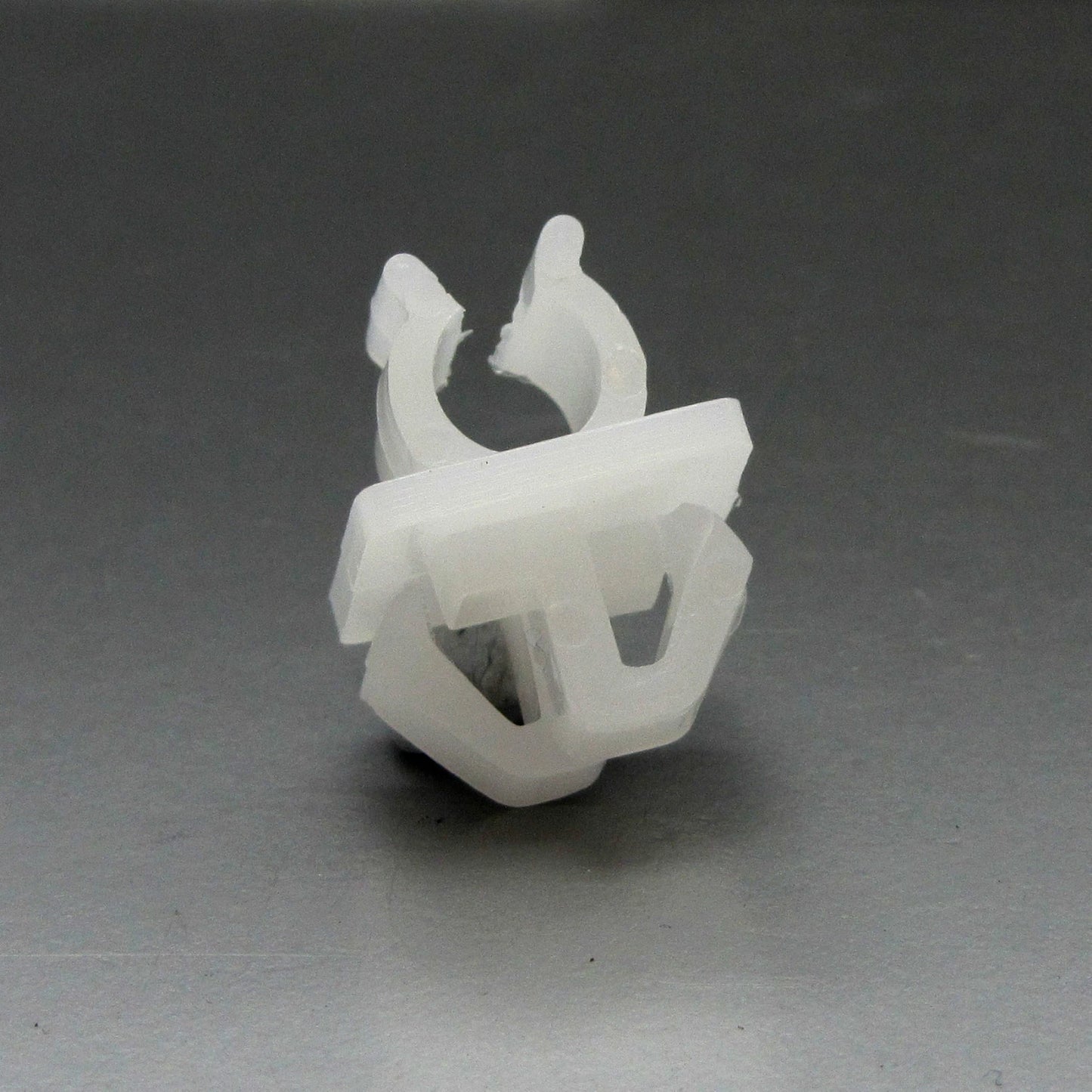 Mitsubishi L200 Triton Cyclone Hood Prop Rod Clamp Clip (1986-1996)
