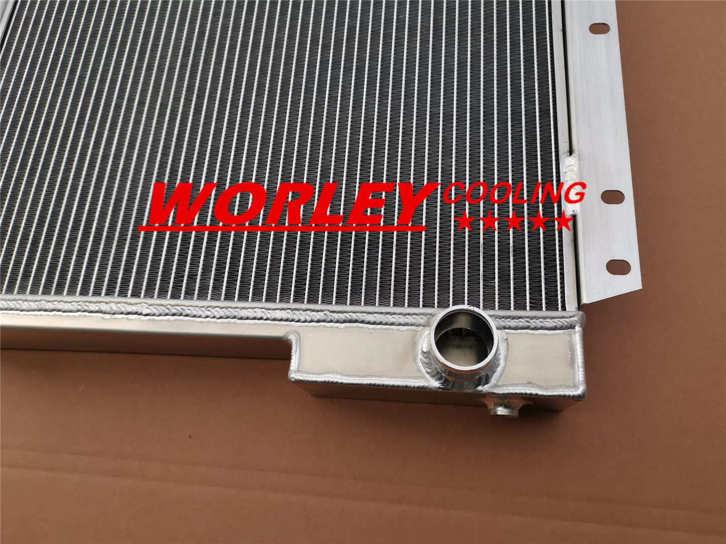 Radiator & Fan for Toyota LandCruiser FJ40 FJ45 (1975-1980) 4.2L 2F I6