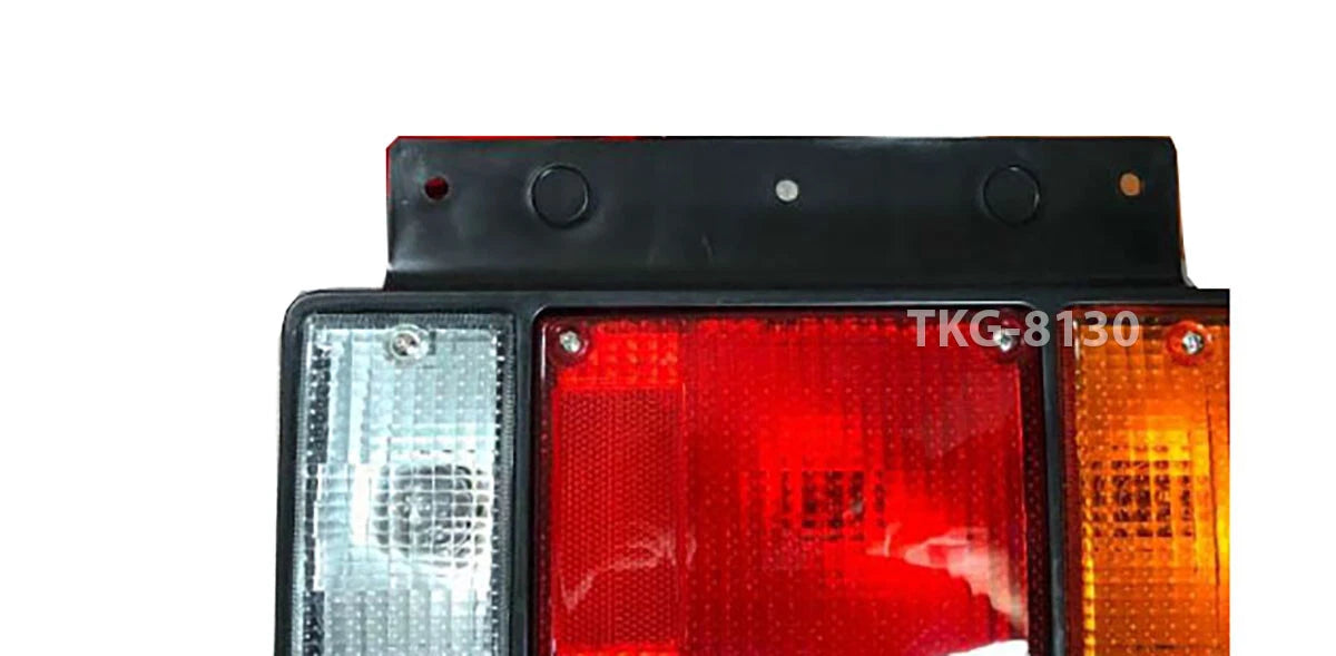 2 x Tail Light Lamps for Isuzu NPR NQR NRR FSR FRR Truck 24V (1987-2019)