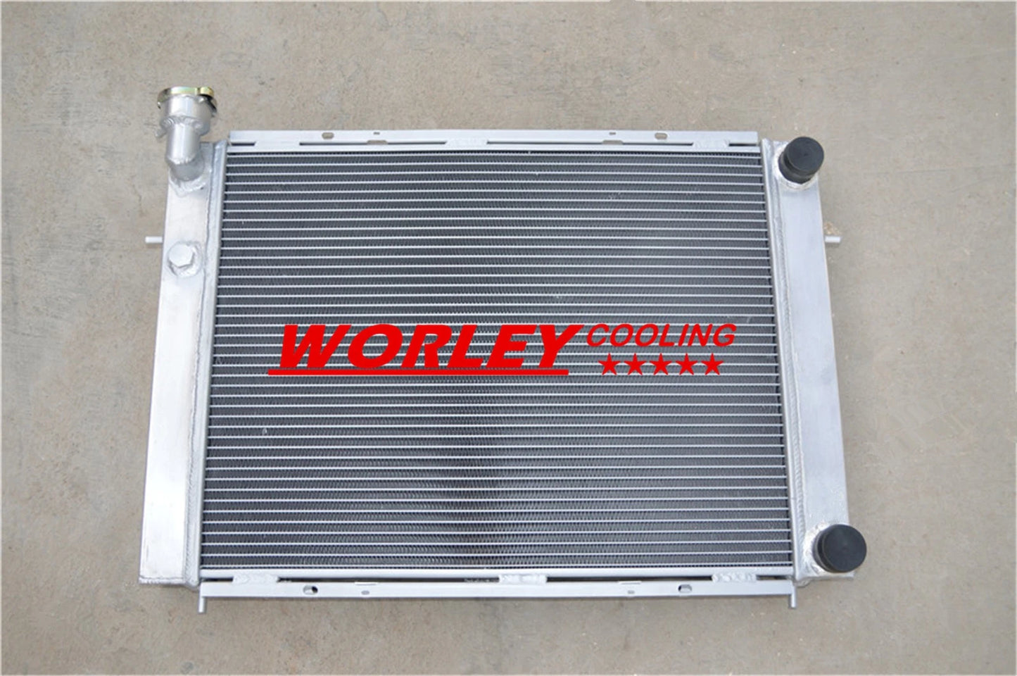 52mm Radiator & Shroud & Fan for Holden Commodore VL (1986-1988)