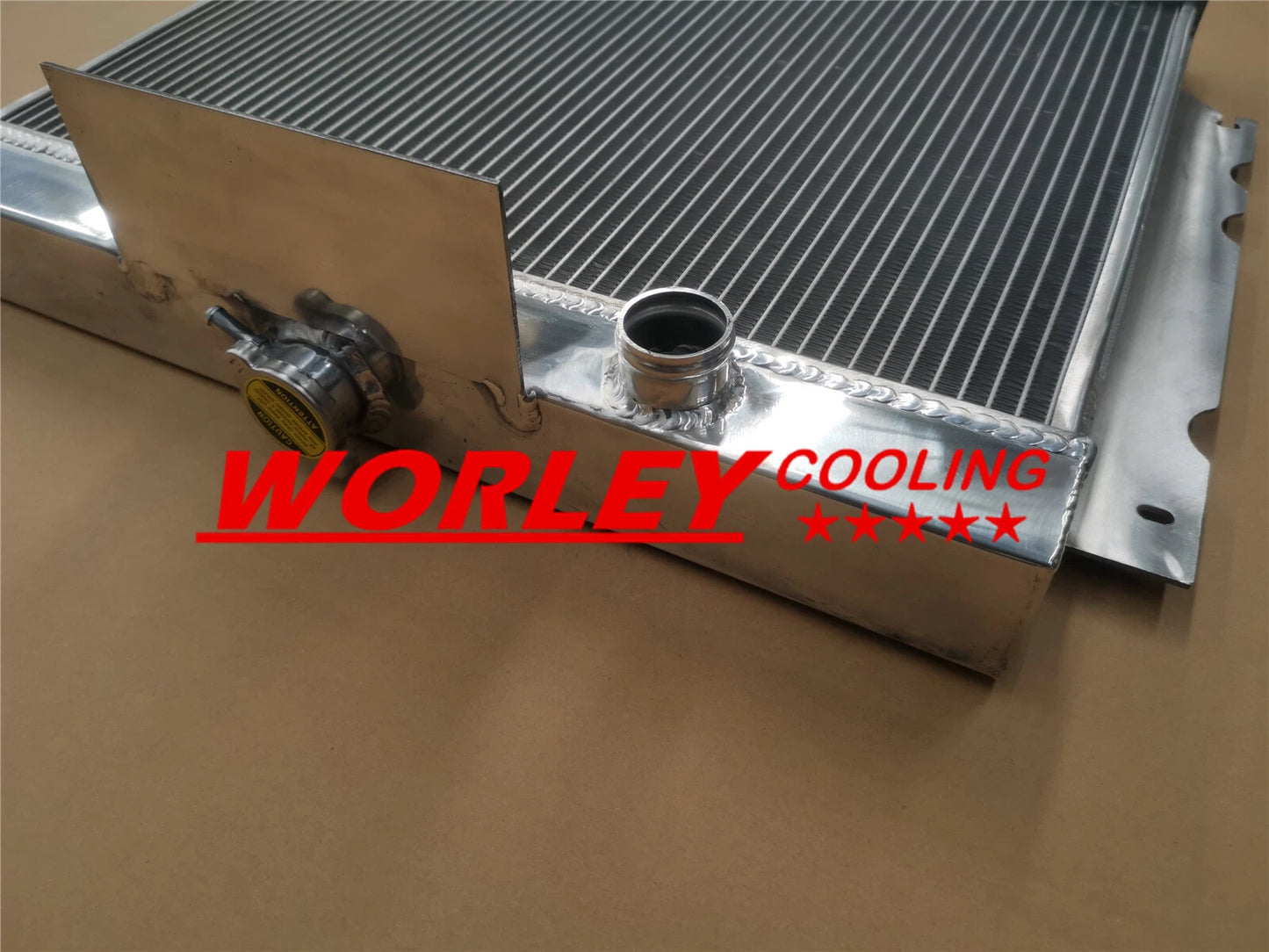 3 Row Aluminum Alloy Radiator for Chrysler Valiant VG VJ (1970-1973)
