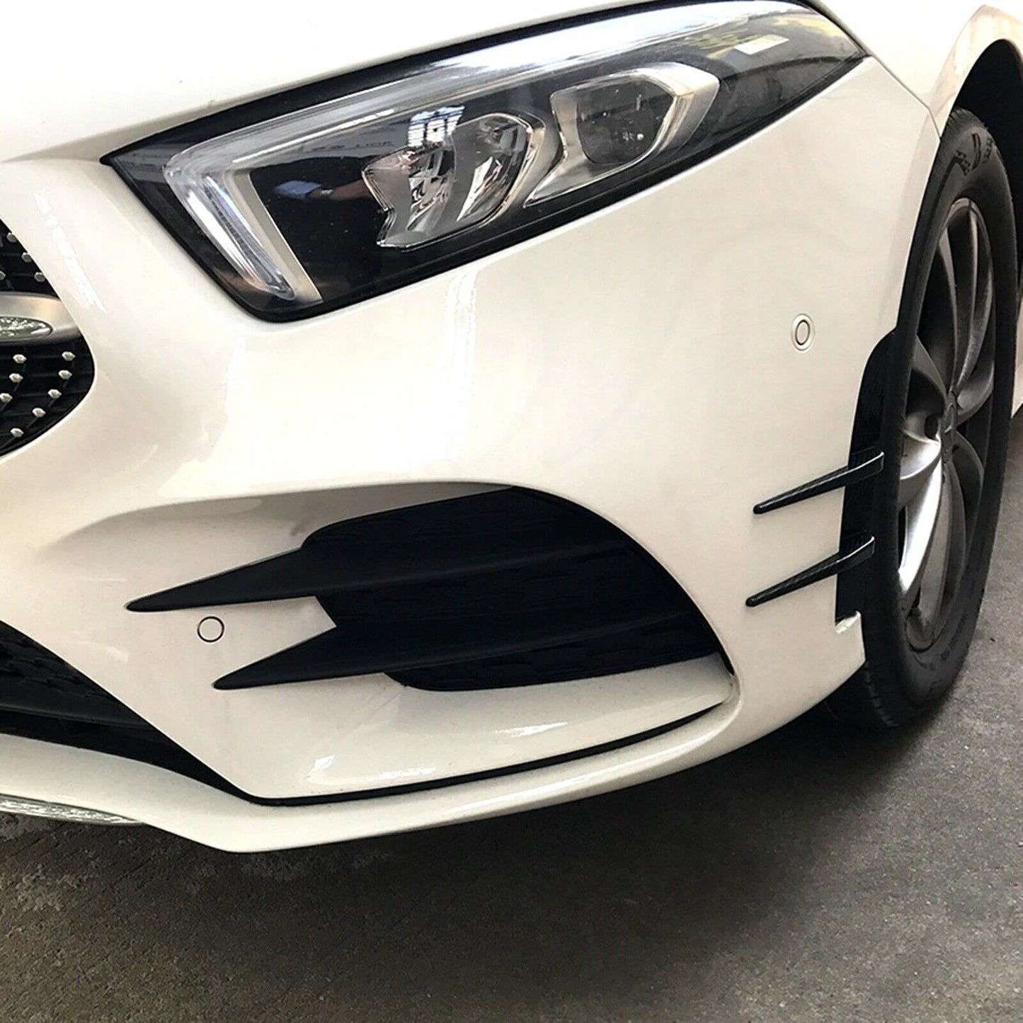 Carbon Look Front Bumper Side Air Vent Trim for Mercedes Benz A Class (19-22)