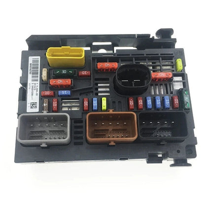 Fuse Box for Citroen Berlingo, C4, C8, Peugeot Partner, 308 (2002-2018)