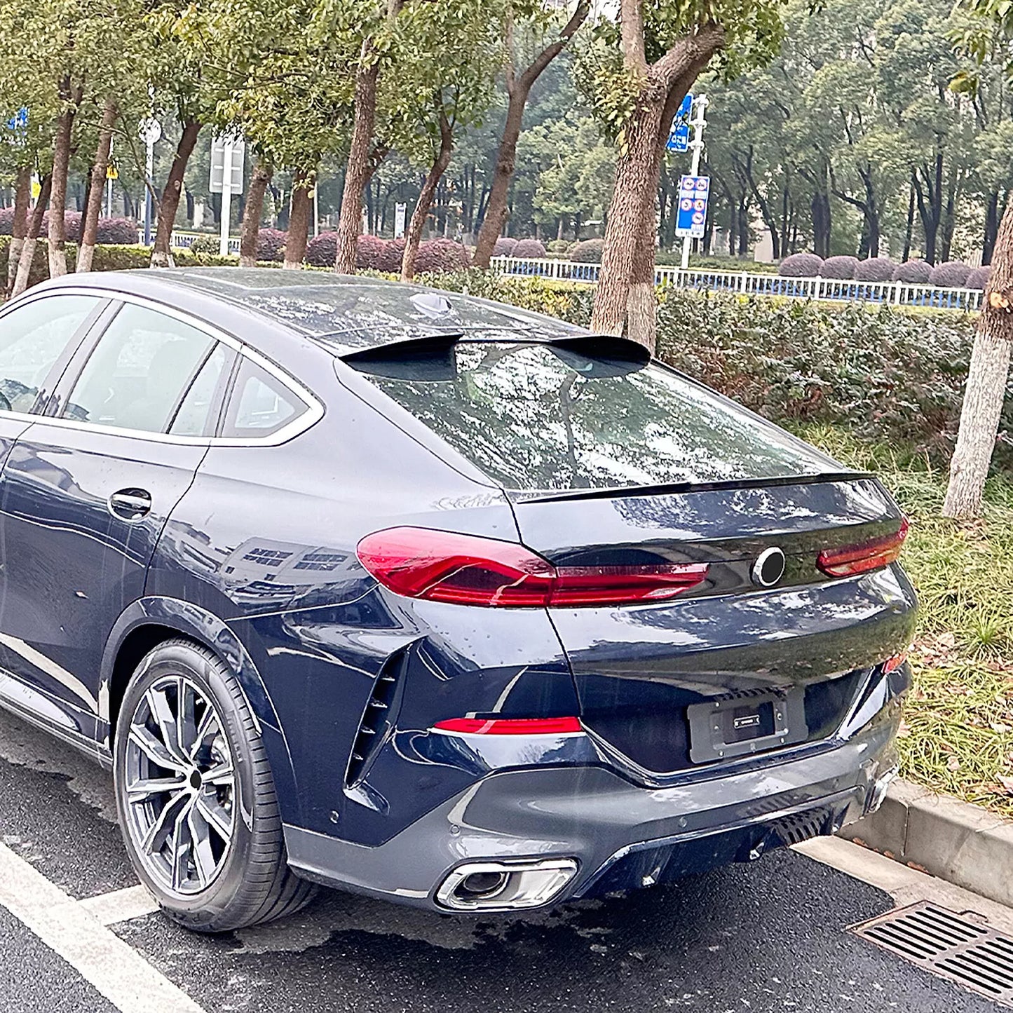 2 x Gloss Black Rear Boot Spoiler Lip for BMW X6 (2019-2024)