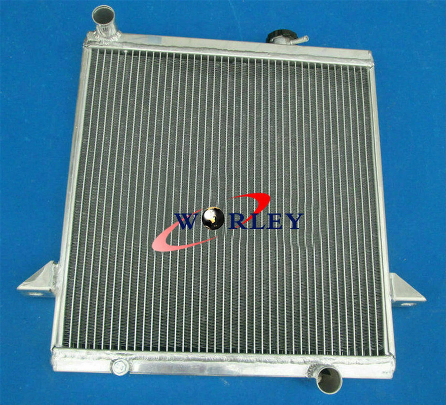 Aluminum Radiator & Shroud & Fan for Triumph TR6/TR250 (1967-1974)