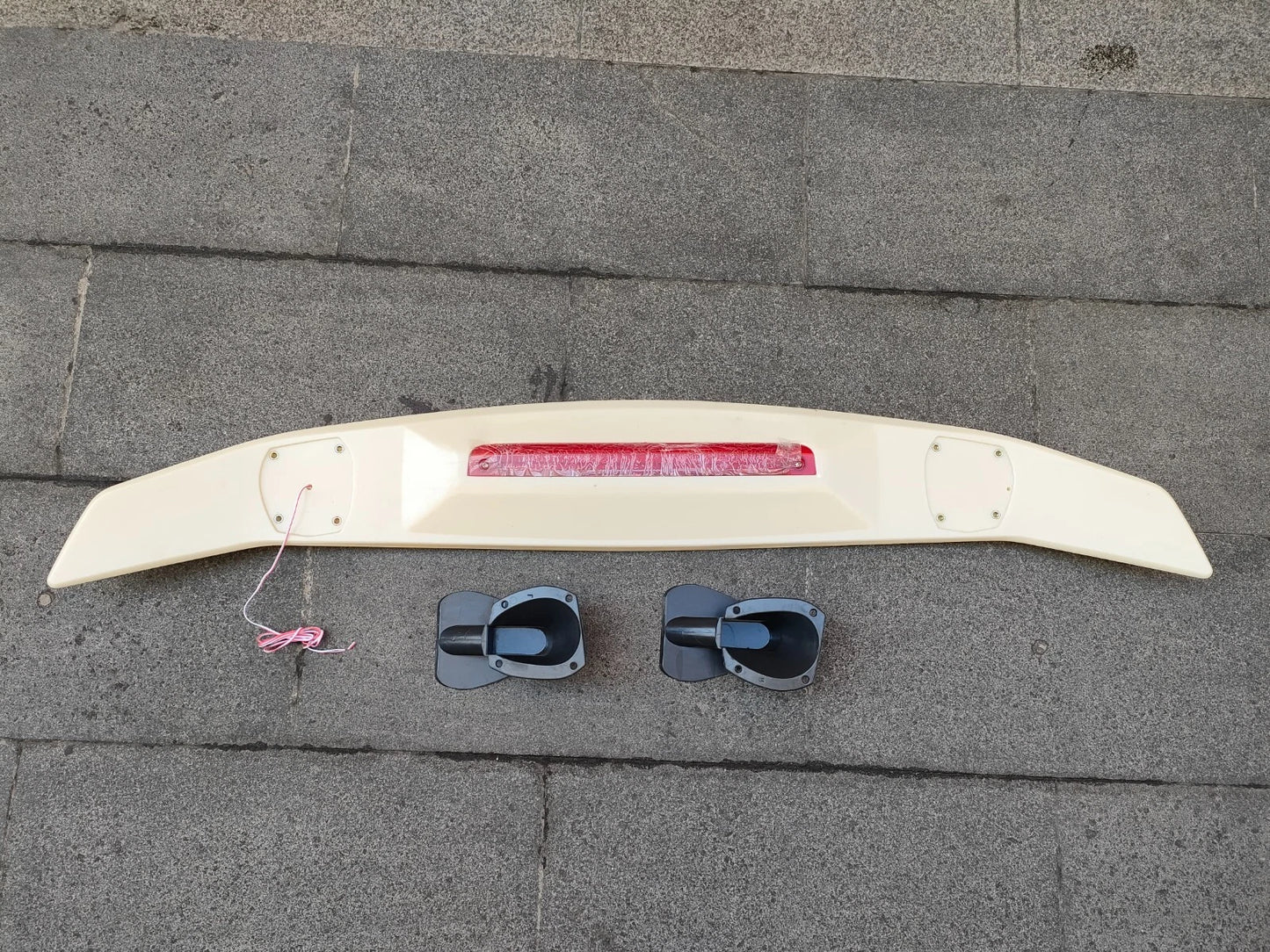 Rear Unpainted Wing Spoiler for Mercedes-Benz C-Class Sedan with Lights