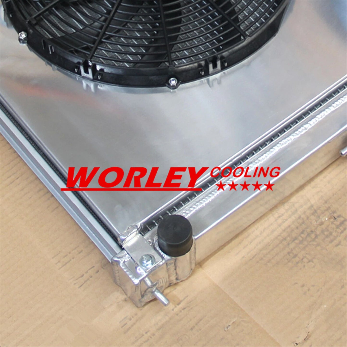 Aluminum Radiator & Shroud for Nissan Patrol Y61 GU 3.0L 4.2L (2001-2016)