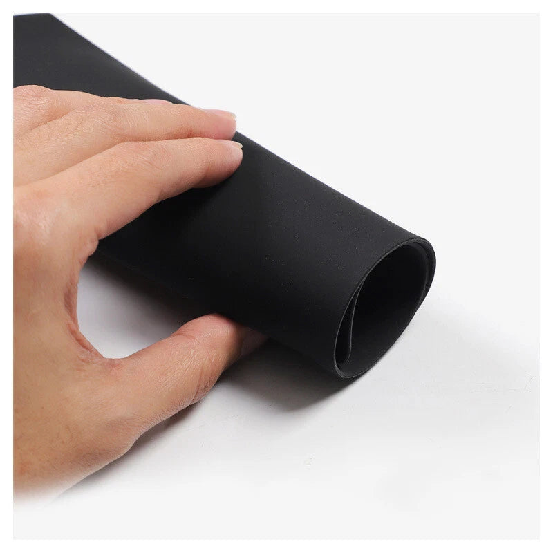 Console Anti Skid Silicone Charging Mat Pad for Tesla Model S (2022–2023)
