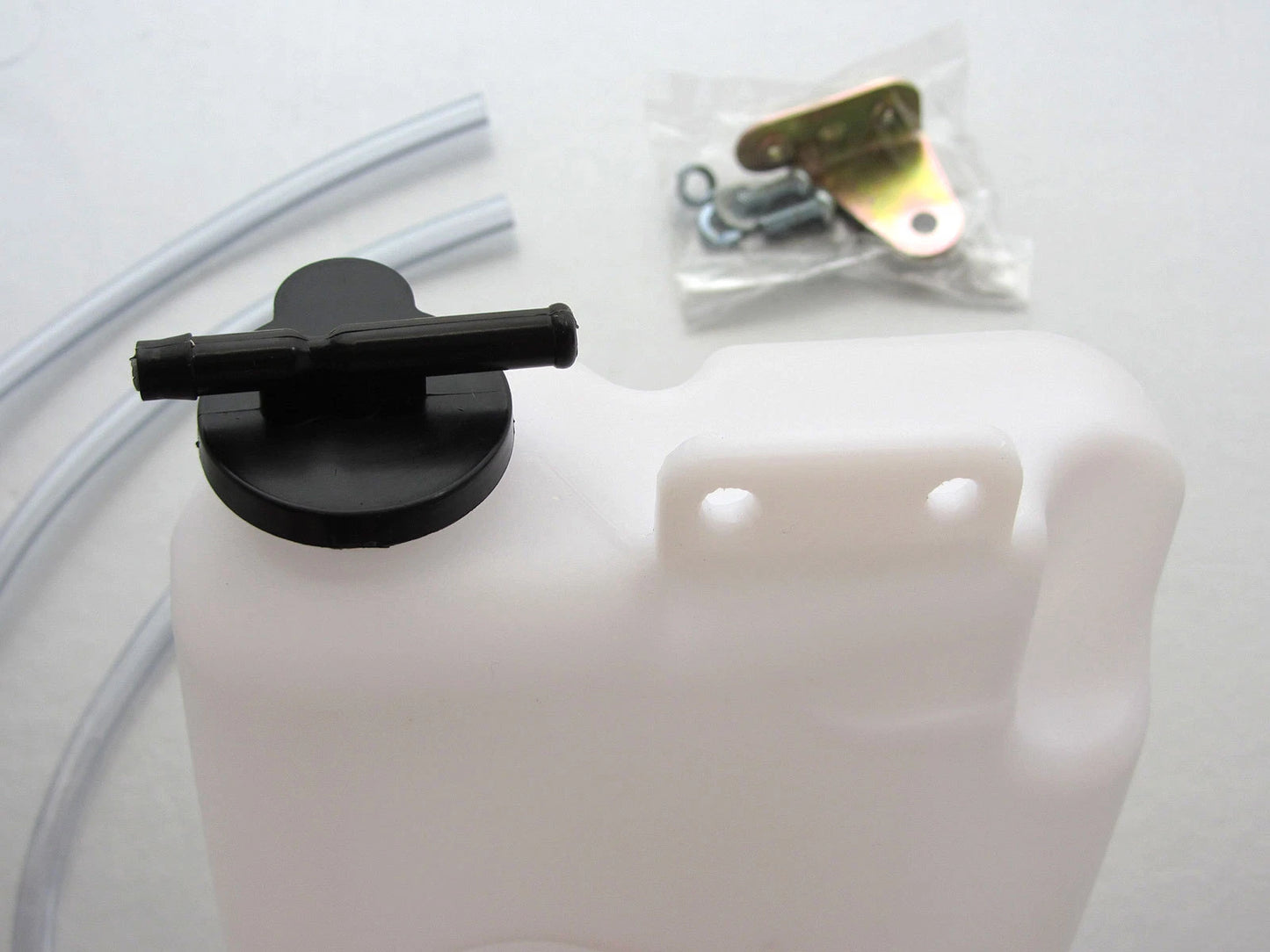 Radiator Overflow Bottle Tank for 88-97 Toyota Hilux LN85 RN85 Mighty-X RN90