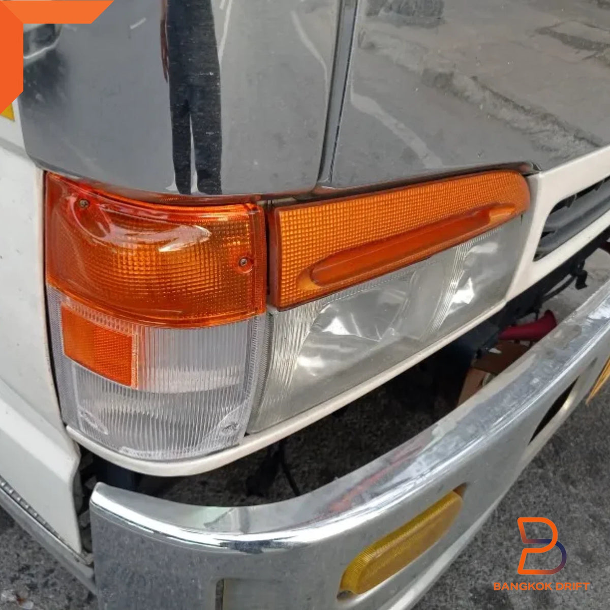 Amber Front Corner Light for Isuzu ELF NPR NRR NQR (1994-2006)