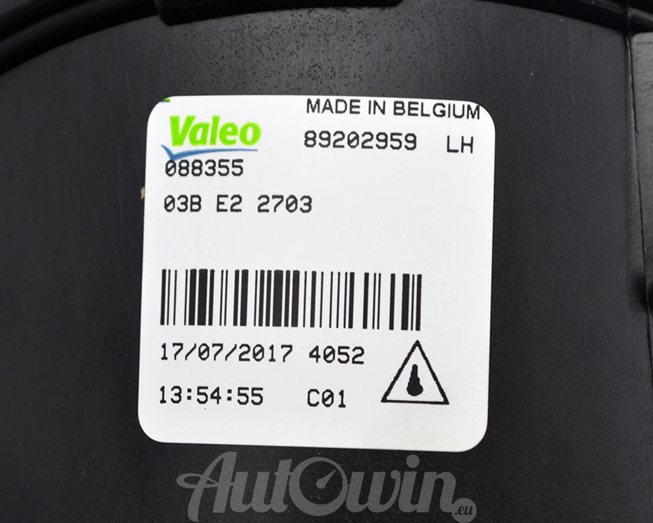 BMW X5 E53 Fog Light Halogen Lamp H11 Left Side OEM (2000-2006)
