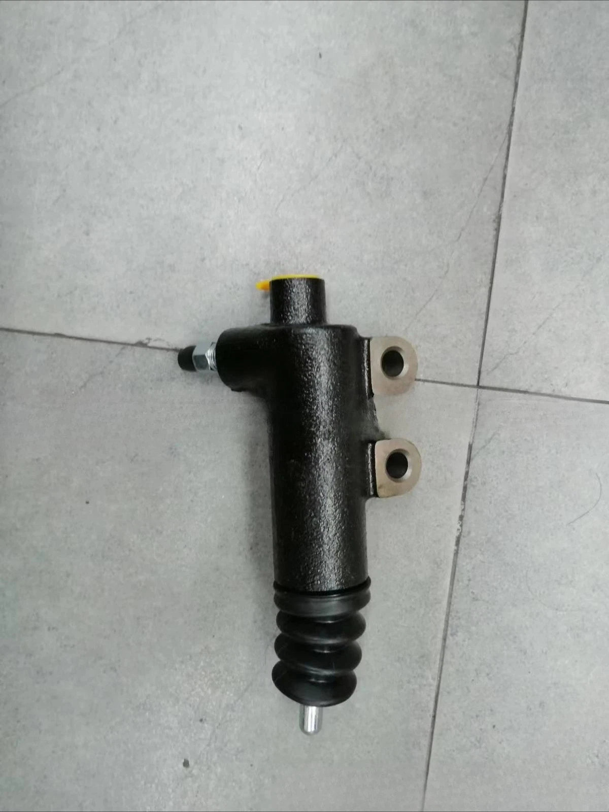 Clutch Release Cylinder for Toyota Land Cruiser FJ80/HDJ80 (1989–1998)