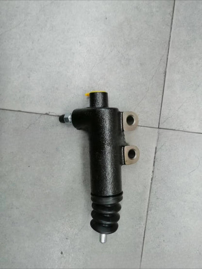 Clutch Release Cylinder for Toyota Land Cruiser FJ80/HDJ80 (1989–1998)