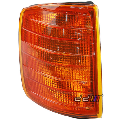 Front Right Amber Corner Light for Mercedes-Benz W201 190E 190D (1982-1993)